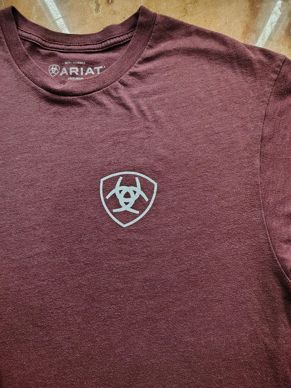 Ariat Men's Burgundy Short-Sleeve Logo Tee